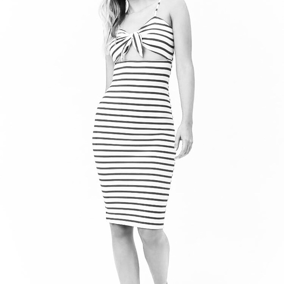 **SOLD***Forever 21 bodycon dress - Picture 2 of 2